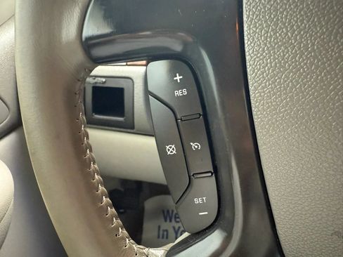 Used 2007 Chevrolet Avalanche LTZ w/ LTZ Preferred Equipment Group RWD image 26
