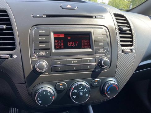 Used 2015 Kia Forte EX FWD image 13