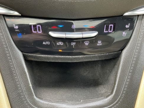 Used 2018 Cadillac XT5 Premium Luxury FWD image 26
