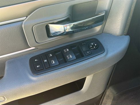 Used 2019 RAM 1500 Classic Warlock w/ Electronics Group image 17