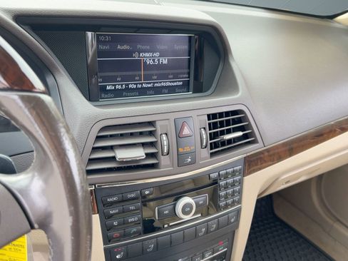 Used 2011 Mercedes-Benz E 350 E 350 image 21