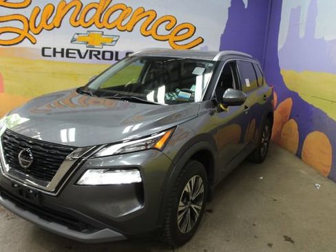 Used 2021 Nissan Rogue SV AWD/4WD image 4