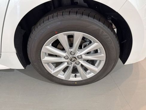 New 2026 Toyota Corolla SE image 7