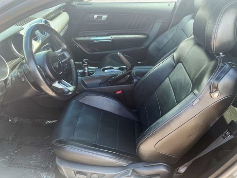 Used 2022 Ford Mustang GT Premium w/ Black Accent Package RWD image 21