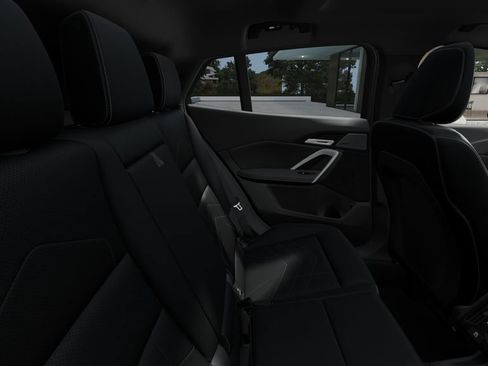 New 2027 BMW X2 xDrive28i AWD/4WD image 12