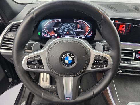 Used 2022 BMW X5 sDrive40i w/ M Sport Package RWD image 18