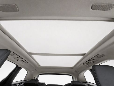 Certified 2026 Volvo XC60 B5 Plus AWD/4WD image 20