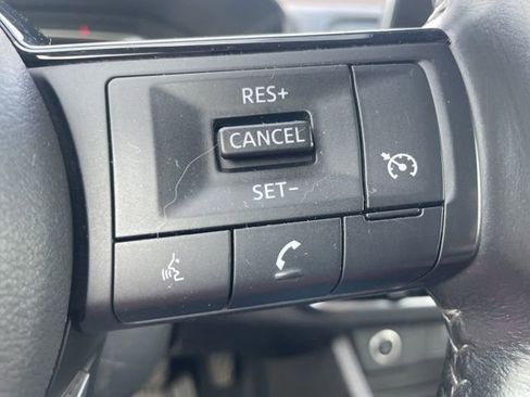 Used 2021 Nissan Rogue S image 21