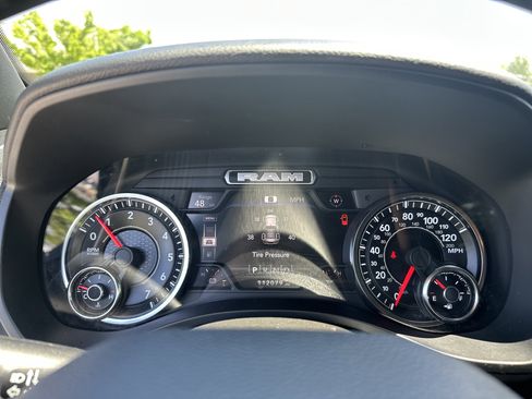 Used 2022 RAM 1500 Big Horn AWD/4WD image 21