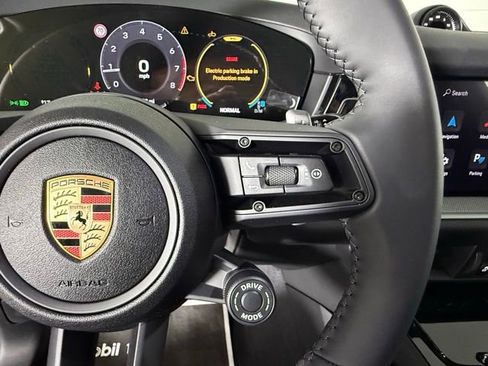 New 2025 Porsche Cayenne Coupe image 39