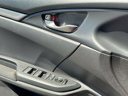 Used 2019 Honda Civic Sport image 22