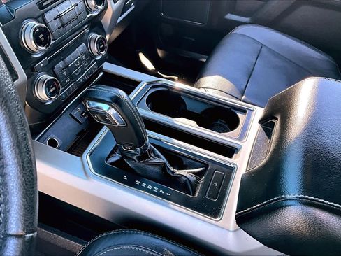 Used 2015 Ford F150 Lariat w/ Equipment Group 502A Luxury image 16