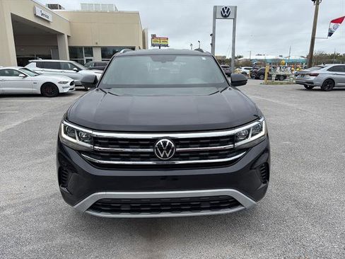 Used 2020 Volkswagen Atlas Cross Sport SE AWD/4WD image 2