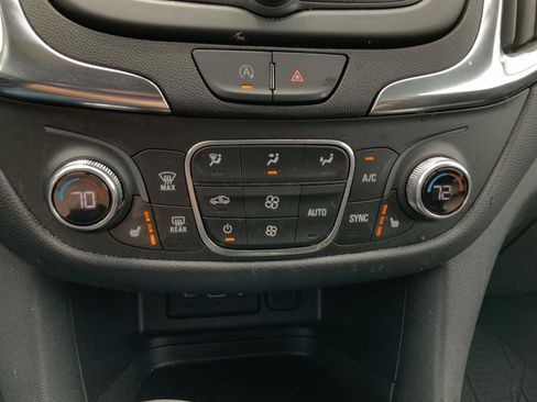 Used 2024 Chevrolet Equinox LT w/ LPO, Floor Liner Package FWD image 41