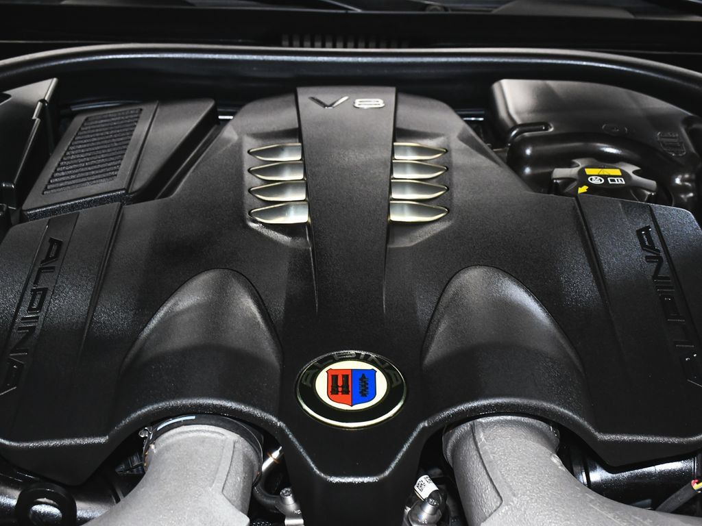 Used 2022 BMW ALPINA B7 xDrive w/ Luxury Rear Seating Package AWD/4WD image 99