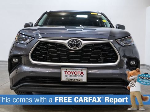 Certified 2024 Toyota Highlander XLE image 2