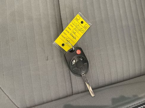 Used 2017 Ford Escape SE w/ Equipment Group 201A image 26