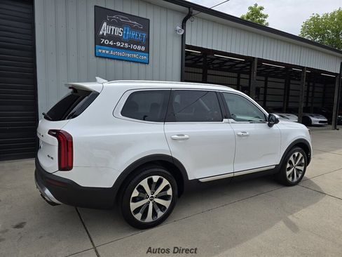 Used 2020 Kia Telluride EX w/ EX Premium Package FWD image 27