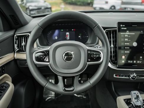 New 2026 Volvo XC90 T8 Plus w/ Protection Package Premier AWD/4WD image 29