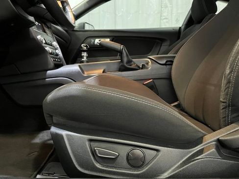 Used 2021 Ford Mustang GT RWD image 15