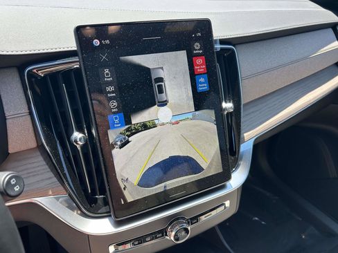 New 2026 Volvo XC90 T8 Plus w/ Protection Package Premier AWD/4WD image 25