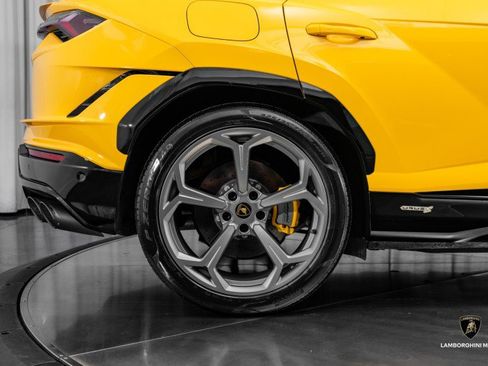Used 2024 Lamborghini Urus S image 20