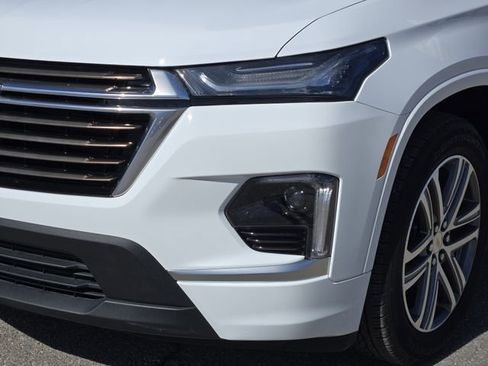 Used 2023 Chevrolet Traverse High Country image 10