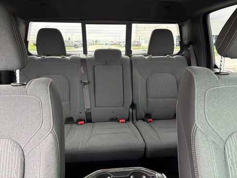 Used 2021 RAM 1500 Big Horn AWD/4WD image 15