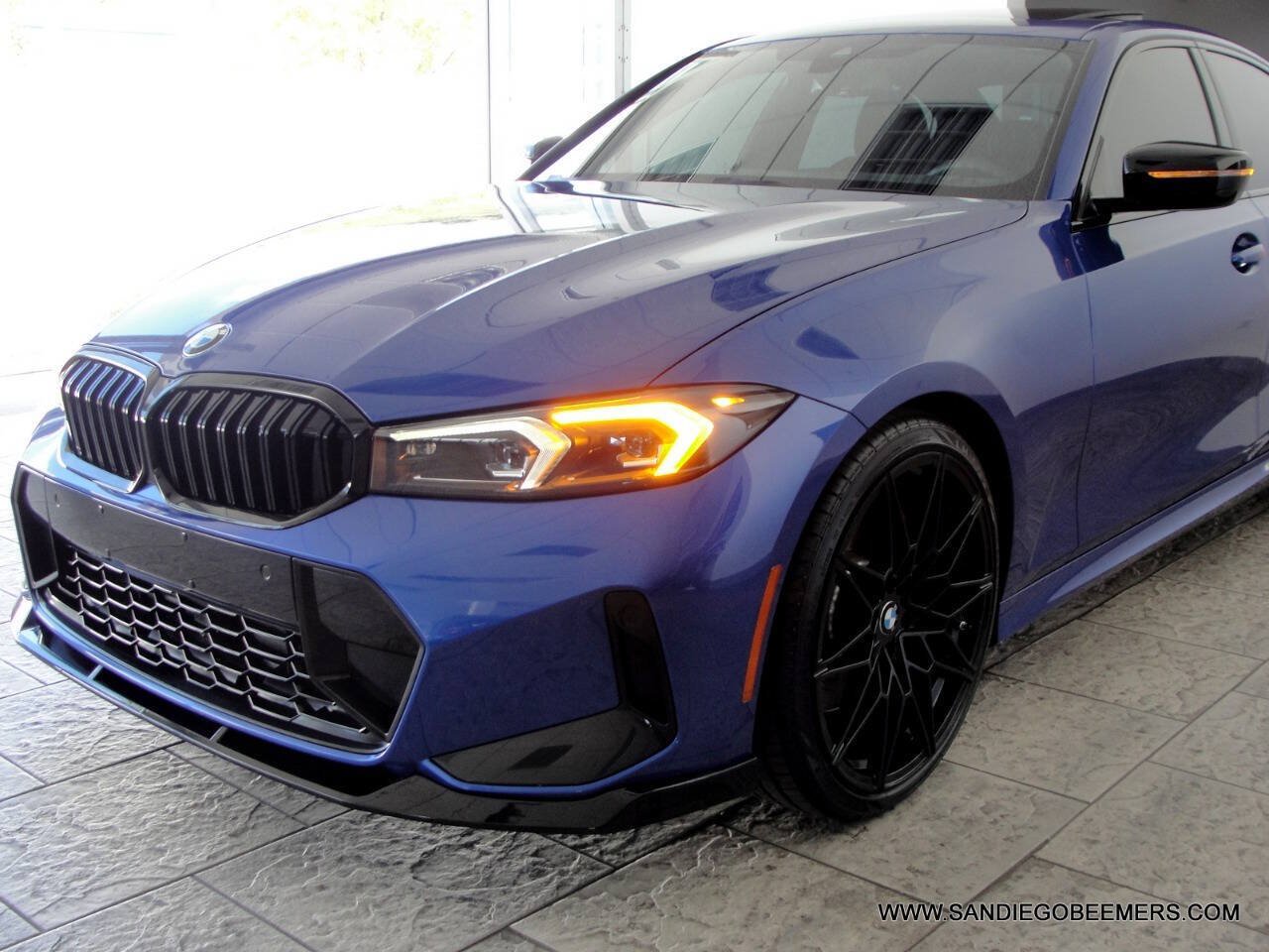 Used 2023 BMW 330i Sedan w/ M Sport Package RWD image 59