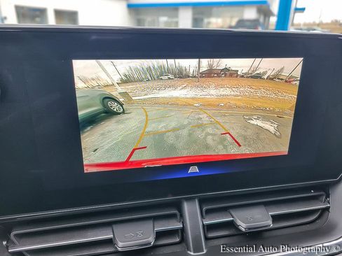 Used 2025 Chevrolet Trax RS w/ Driver Confidence Package image 15