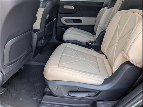 Used 2027 Kia Telluride EX AWD/4WD image 8