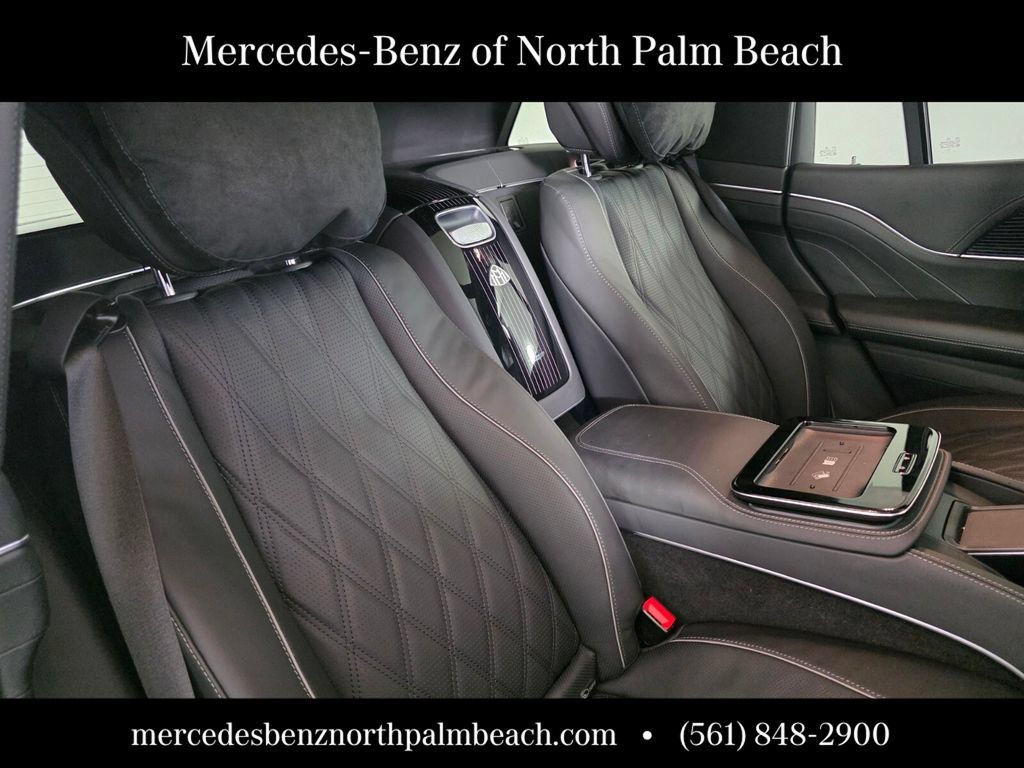 Certified 2025 Mercedes-Benz Maybach GLS 600 4MATIC image 29