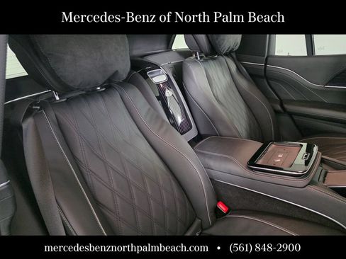 Certified 2025 Mercedes-Benz Maybach GLS 600 4MATIC image 29