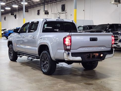 Used 2021 Toyota Tacoma SR5 RWD image 11