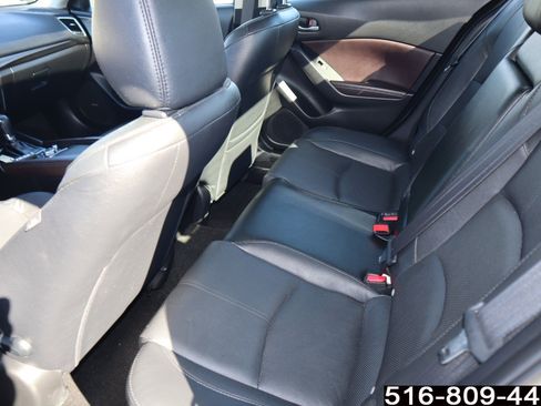 Used 2018 MAZDA MAZDA3 Grand Touring image 13