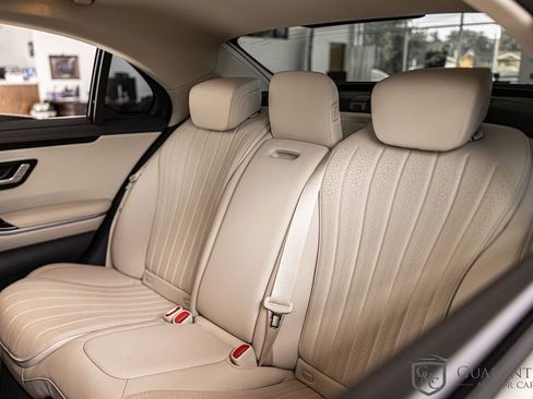 Used 2023 Mercedes-Benz S 500 4MATIC w/ AMG Line image 32