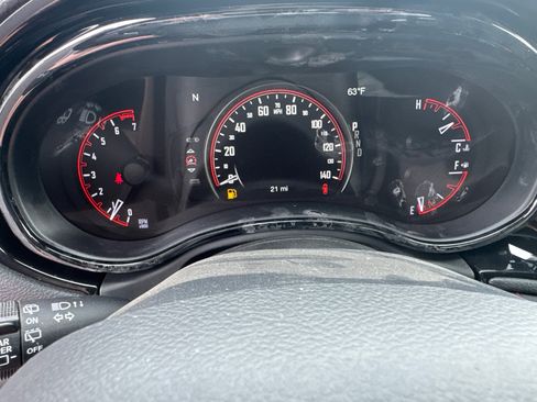 Used 2025 Dodge Durango GT image 25