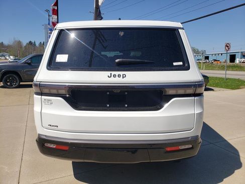 New 2026 Jeep Grand Wagoneer 4WD image 5