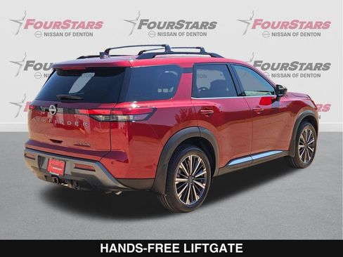 New 2026 Nissan Pathfinder Platinum w/ Accent Package FWD image 4