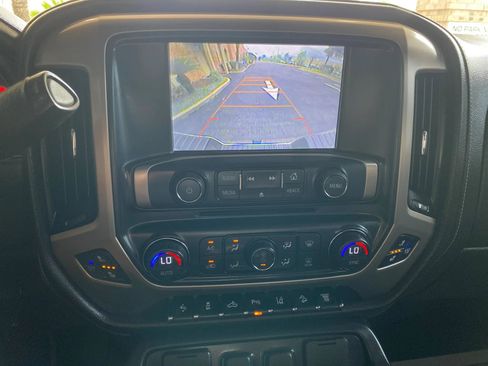 Used 2015 GMC Sierra 2500 Denali w/ Duramax Plus Package AWD/4WD image 30