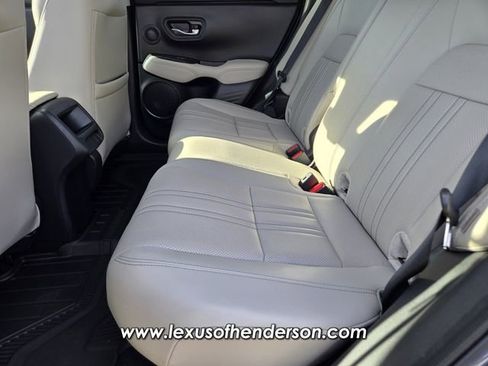 Used 2023 Honda HR-V EX-L image 12