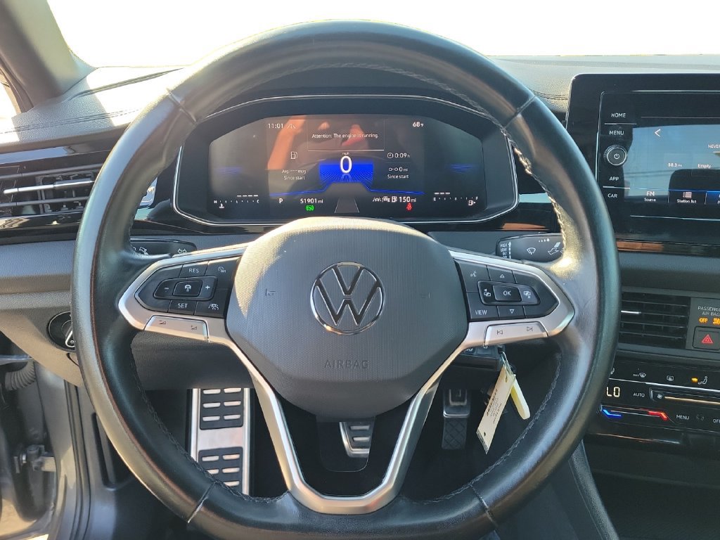 Used 2025 Volkswagen Jetta Sport FWD image 11