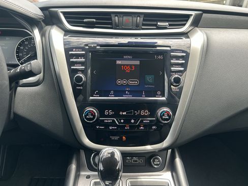 Certified 2024 Nissan Murano SV w/ SV Midnight Edition Package FWD image 16