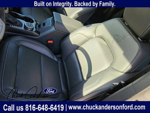 New 2025 Ford Bronco Badlands w/ Sasquatch Package AWD/4WD image 12