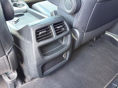 Used 2023 Honda Passport EX-L image 17