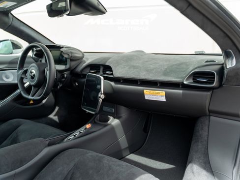 New 2026 McLaren Artura RWD image 17