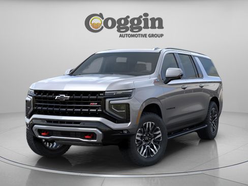 New 2026 Chevrolet Suburban Z71 image 2