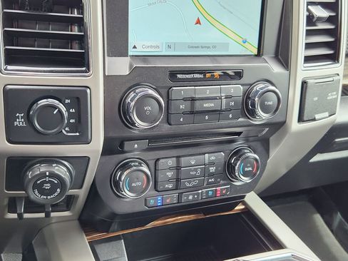 Used 2018 Ford F150 Lariat w/ Equipment Group 501A Mid image 11