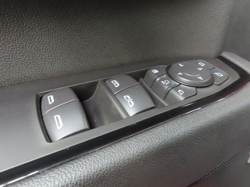 Used 2025 GMC Sierra 2500 AT4 w/ Technology Package AWD/4WD image 85
