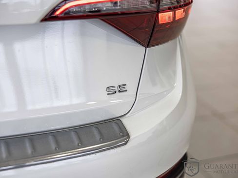 Used 2024 Volkswagen Jetta SE image 16